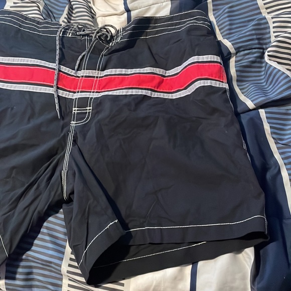 Men’s swimming trunks - Picture 2 of 7